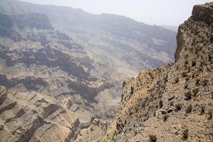 Jabal Shams Tour: Day Trip to Oman’s Grand Canyon photo 2