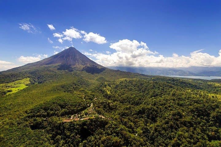 Tabacon Hot Springs Day Pass: Arenal's Natural Thermal River Experience photo 5