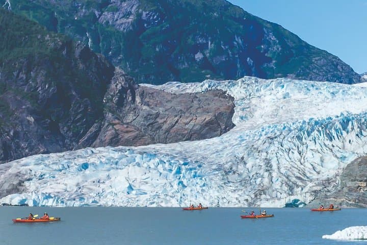 Mendenhall Lake Kayak Tour: Paddle to Mendenhall Glacier & Nugget Falls