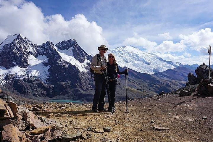 Ausangate Trek to Rainbow Mountain: 4-Day High-Altitude Hike from Cusco