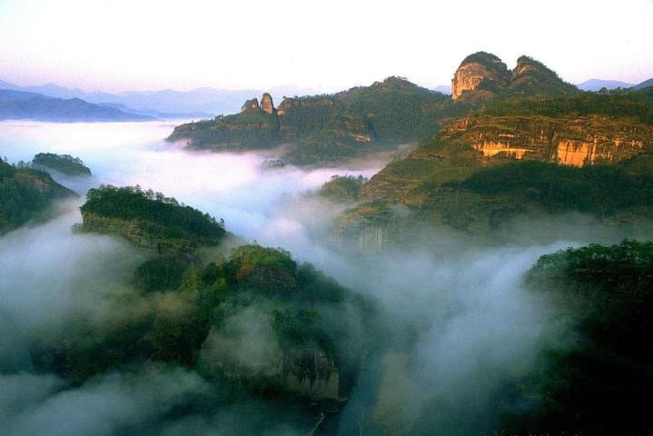 5-Day Wuyi Mountain and Gulangyu Private Tour — Hike, Tea & Coastal Sights photo 2