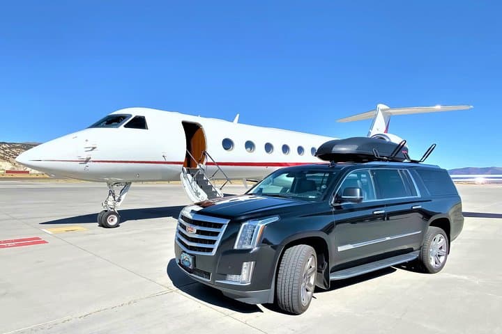 Private SUV Shuttle from Eagle County Airport to Vail & Beaver Creek — Luxury Transfer photo 2