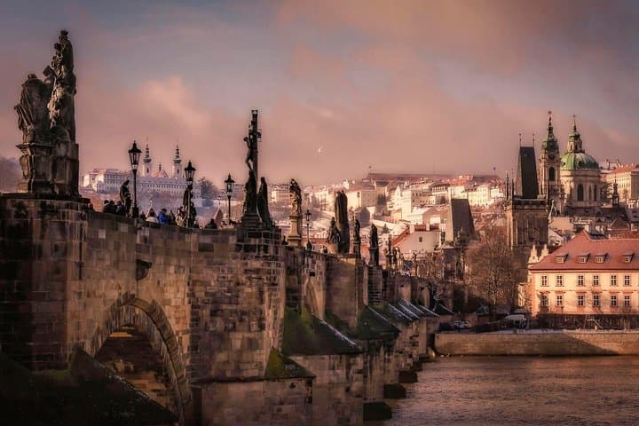 VIP Prague Private Tour: Old Town, Charles Bridge, Prague Castle & Beer