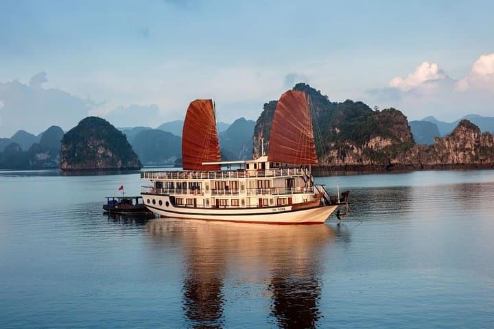 Halong Bay 2-Day Overnight Cruise: Kayak, Cave & Sunrise on Limestone Islands photo 5