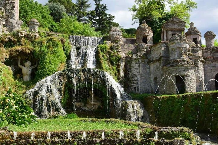 Tivoli Day Trip: Explore Hadrian's Villa & Villa d'Este from Rome