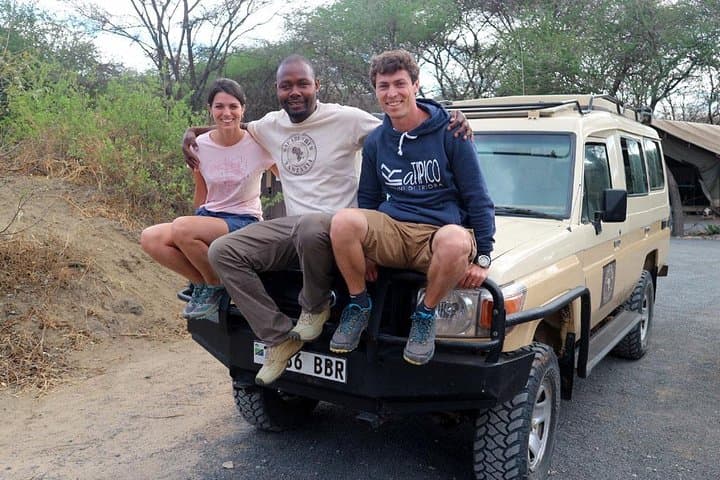 Serengeti Great Migration Safari (Dec–Apr) — Calving Season in the Southern Plains photo 5