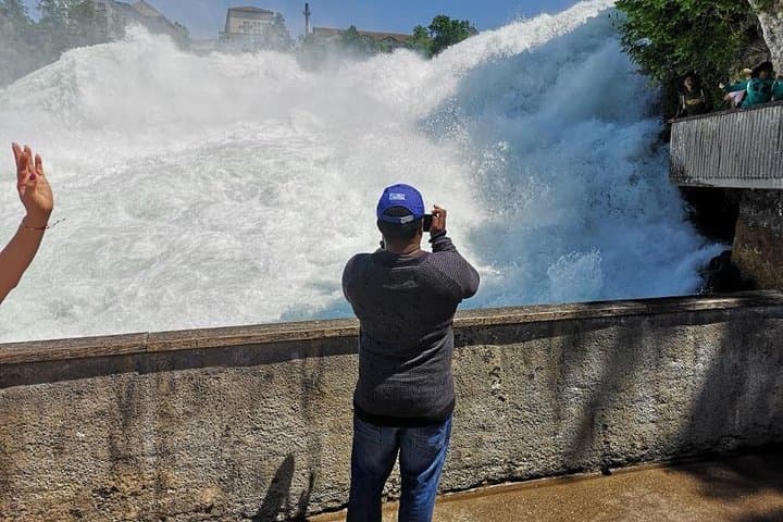 Zurich to Rhine Falls & Stein am Rhein: Lindt Chocolate, Waterfall Views and Medieval Streets photo 6