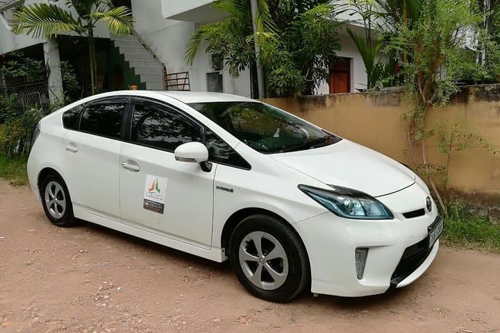 Private Transfer Negombo to Tangalle — 3.5–4 Hour Coastal Drive in Comfort photo 5