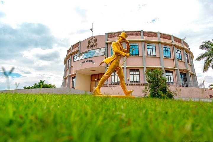 Fort Portal & Tooro Kingdom: 3-Day Cultural, Crater-Lakes & Hot Springs Tour