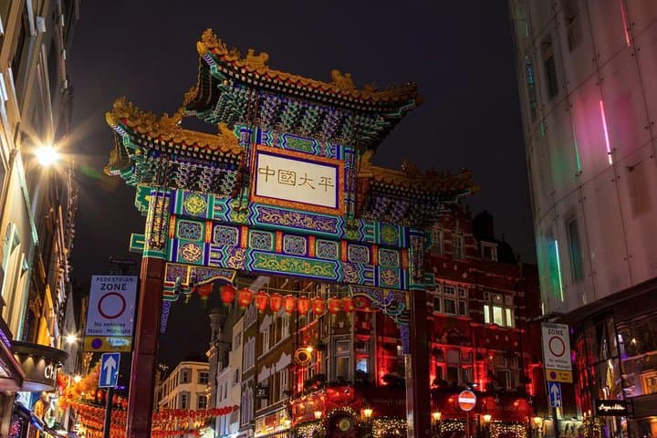 Night Photography Walk: Chinatown to Soho - Private London Tour photo 1