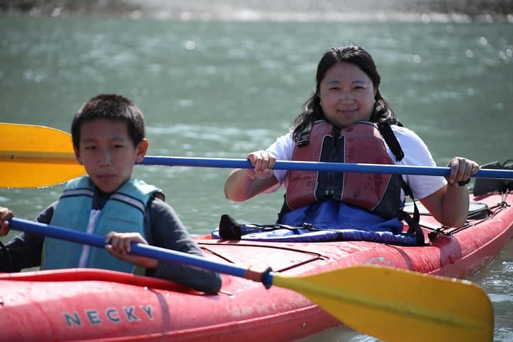 Mendenhall Glacier Sea Kayaking: Fritz Cove Glacier-View Kayak Tour from Juneau photo 3