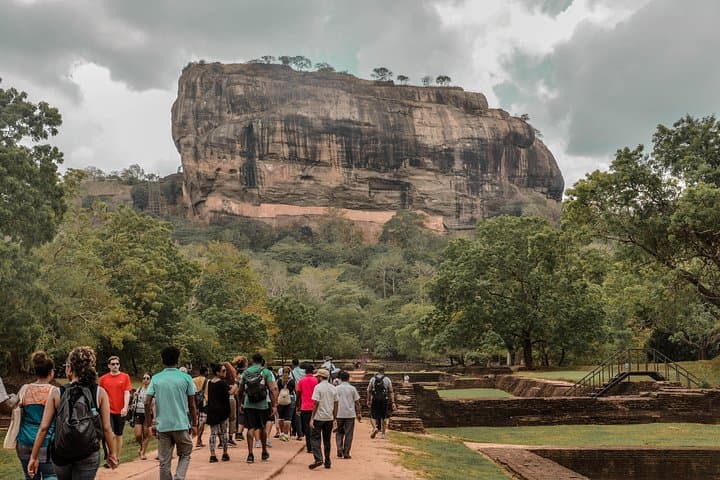 Sri Lanka in Eight Days: Sigiriya, Kandy, Horton Plains and Minneriya Safari photo 4