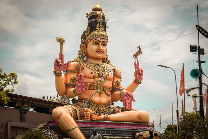 Wonders of the East: 7-Day Sri Lanka Circuit from Sigiriya to Nilaveli