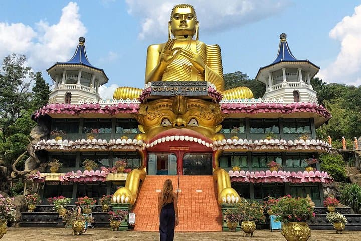 Climb Sigiriya Lion Rock and Explore Dambulla Cave Temple: Day Tour from Negombo photo 3