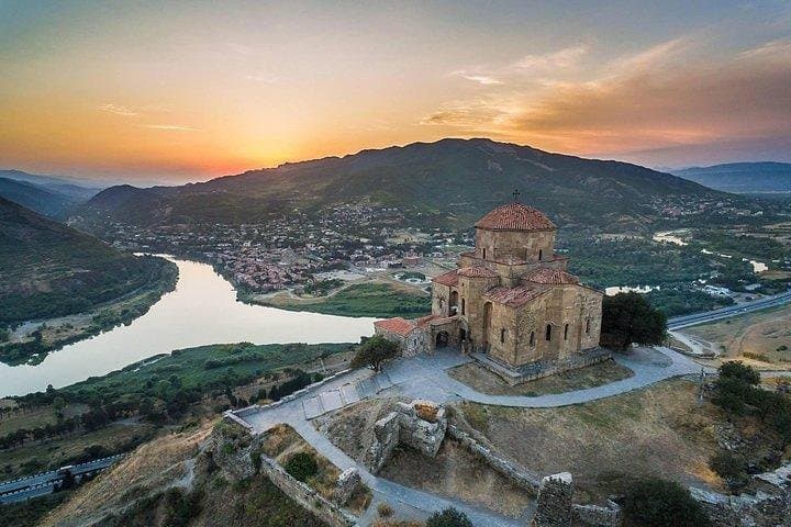 Mtskheta, Gori & Uplistsikhe: Full-Day Cultural and Cave Town Tour from Tbilisi