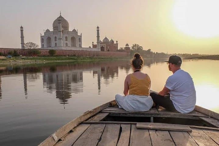 Same-Day Agra Tour from Mumbai: Taj Mahal & Agra Fort with Return Flights photo 2