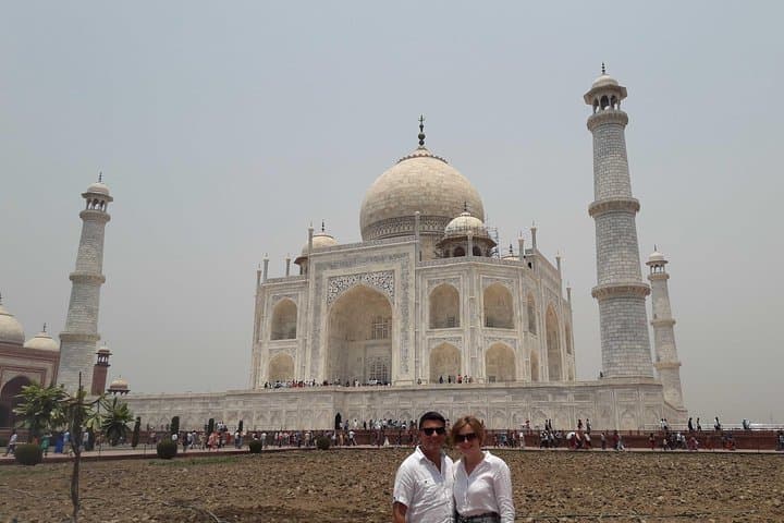 Private Taj Mahal Guided Tour: Expert Local Guide in Agra photo 2