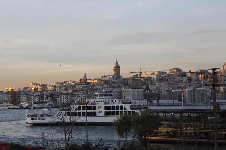 Crossing Continents and Palaces: Istanbul True Discovery Full-Day Tour photo 2