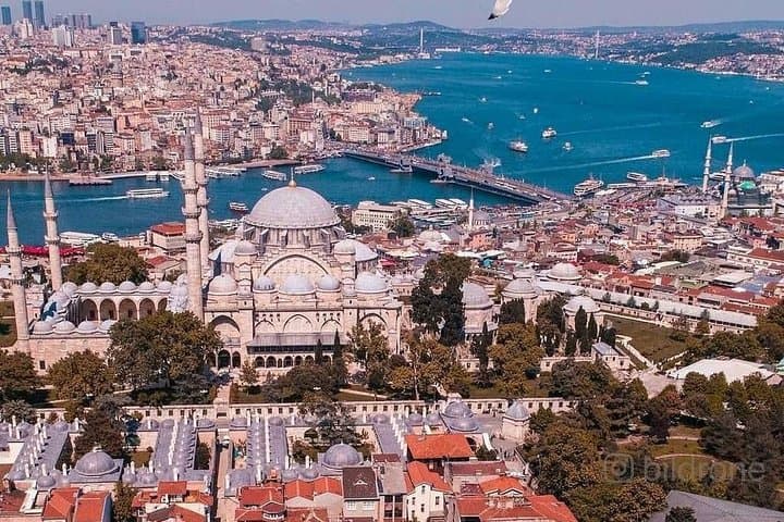 Crossing Continents and Palaces: Istanbul True Discovery Full-Day Tour photo 4