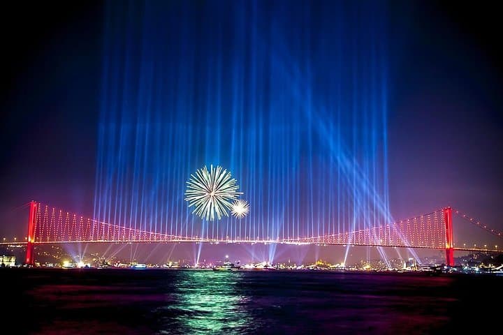 Celebrate New Year's on the Bosphorus: Premium Istanbul Dinner Cruise photo 5