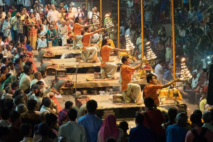 Varanasi and Agra Spiritual & Heritage Tour — Dawn Ghats to the Taj in 4 Days photo 2