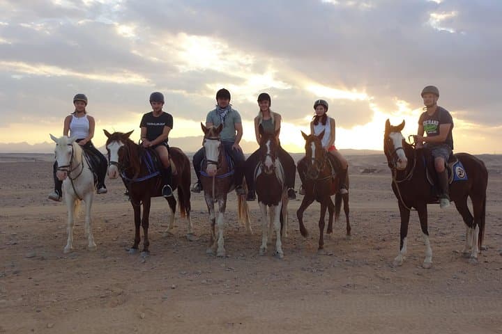 Hurghada Horseback Riding: Red Sea & Desert Tour (3 hour)