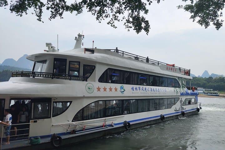 Guilin Li River Cruise & Reed Flute Cave: Full-Day Tour from Guilin photo 3