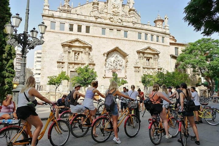 Valencia Bicycle Rental: Explore the City by Bike for a Day photo 2