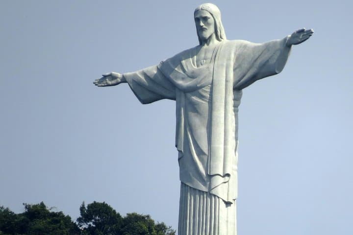 One-Day Rio de Janeiro Highlights: Christ the Redeemer, Sugarloaf & City Sights photo 2