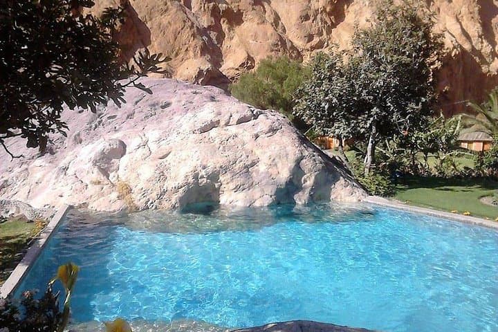 Colca Canyon 2-Day Trek: Sangalle Oasis & Cruz del Condor photo 3