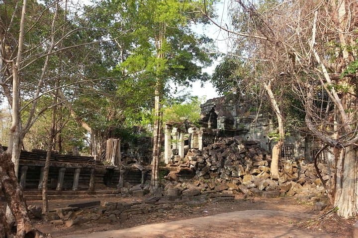 Beng Mealea & Kompong Phluk Wet-Season Day Trip from Siem Reap