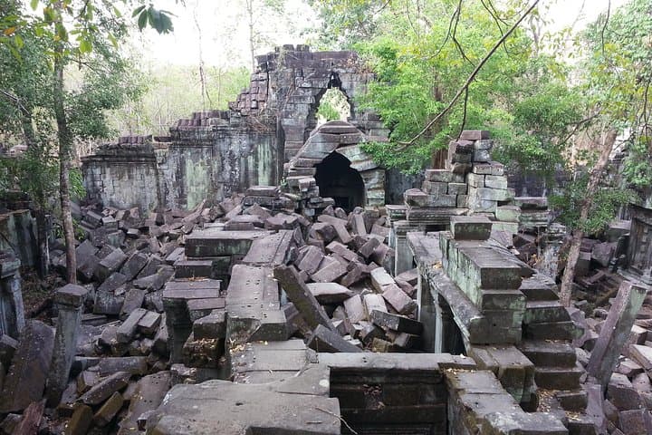 Beng Mealea & Kompong Phluk Wet-Season Day Trip from Siem Reap photo 3
