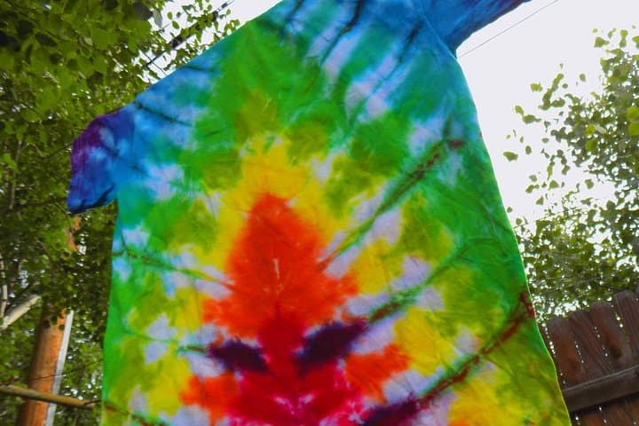 Make-and-Take Tie-Dye Workshop on the Estes Park Riverwalk photo 4