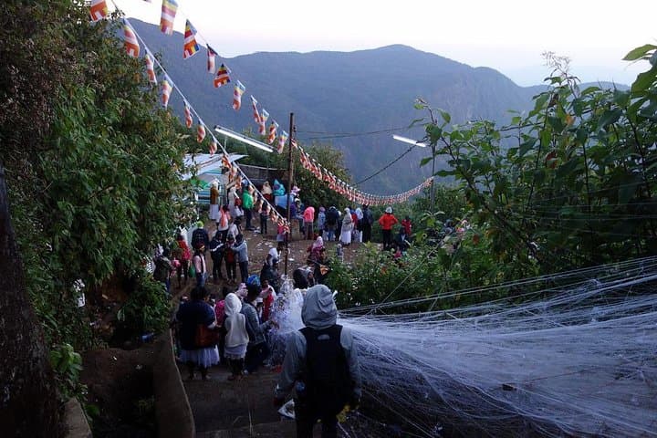 Climb Adam's Peak from Kandy: Sunrise Hike to Sri Pada photo 2