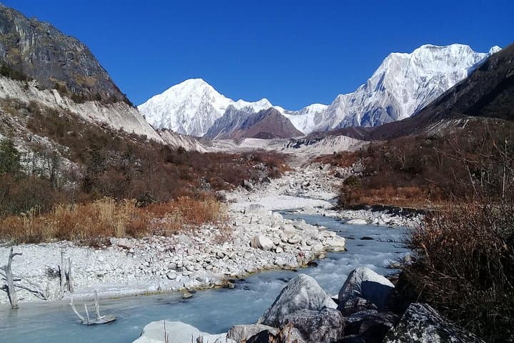 Manaslu and Tsum Valley Trek: 12-Day High Himalayan Circuit in Nepal photo 4