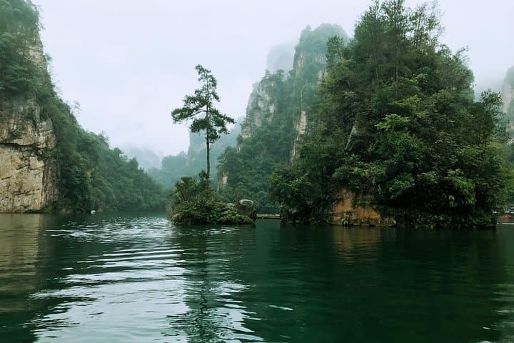 Walk Zhangjiajie Glass Bridge & Baofeng Lake: Private Day Tour Guide photo 3