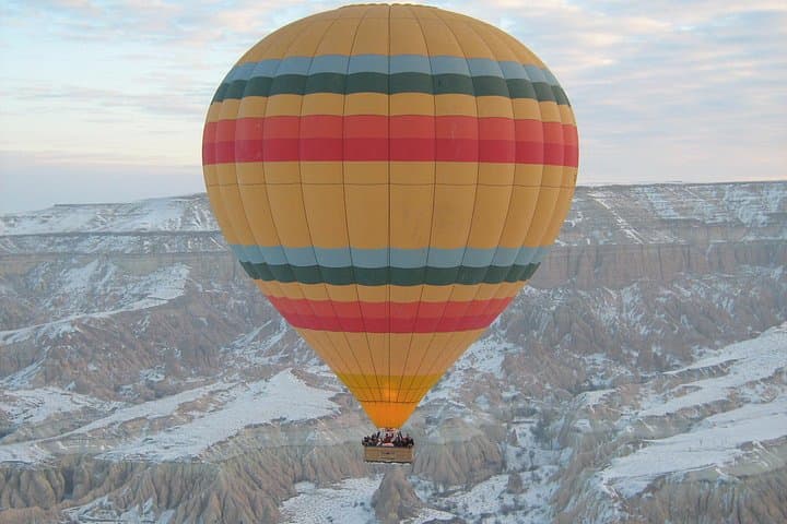 Dawn Over Cappadocia: 60-Minute Hot Air Balloon Flight Above Fairy Chimneys photo 4