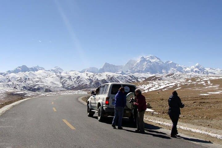 14-Day Nepal and Tibet Overland: Kathmandu to Lhasa Cultural Road Trip