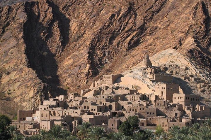 Jebel Shams Balcony Walk: Rim Hike and Al Hamra Village Day Trip from Muscat photo 3