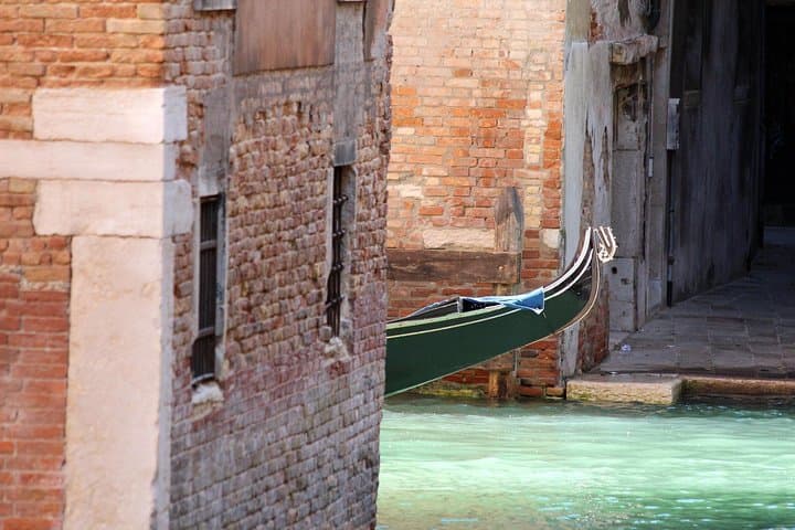 Venice by Water: Private Grand Canal Cruise for First-Time Visitors photo 3