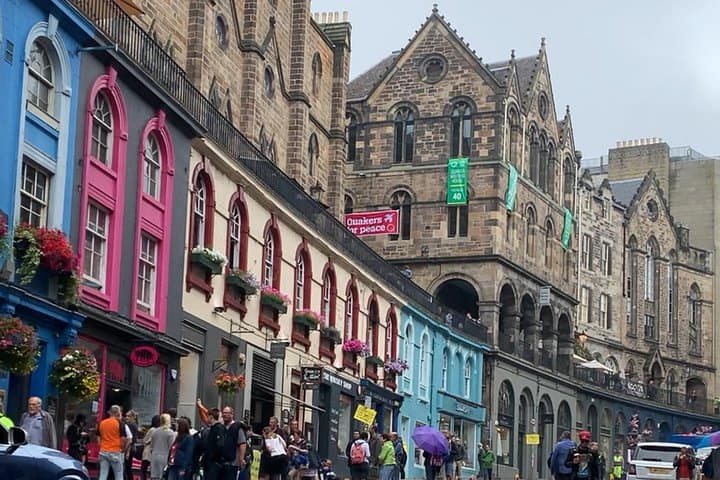 Private 8-Hour Edinburgh City Tour with Portuguese-Speaking Guide photo 2