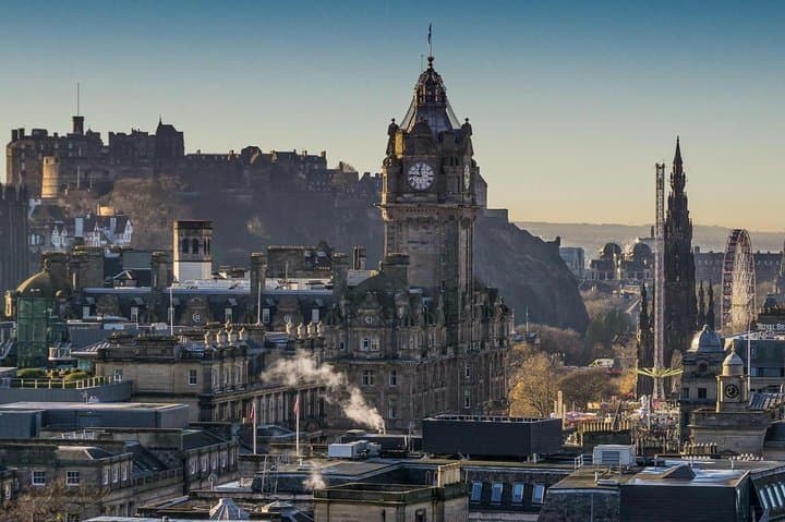 Private 8-Hour Edinburgh City Tour with Portuguese-Speaking Guide photo 3