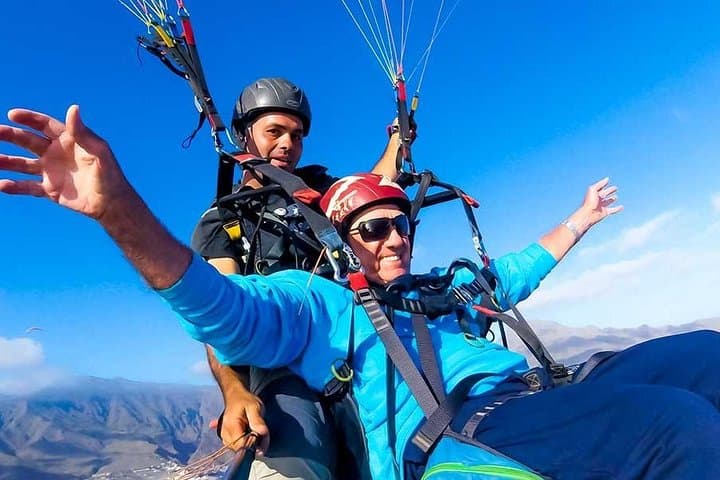Soar Over Tenerife: Tandem Paragliding 1000 Meters with Teide Views photo 3