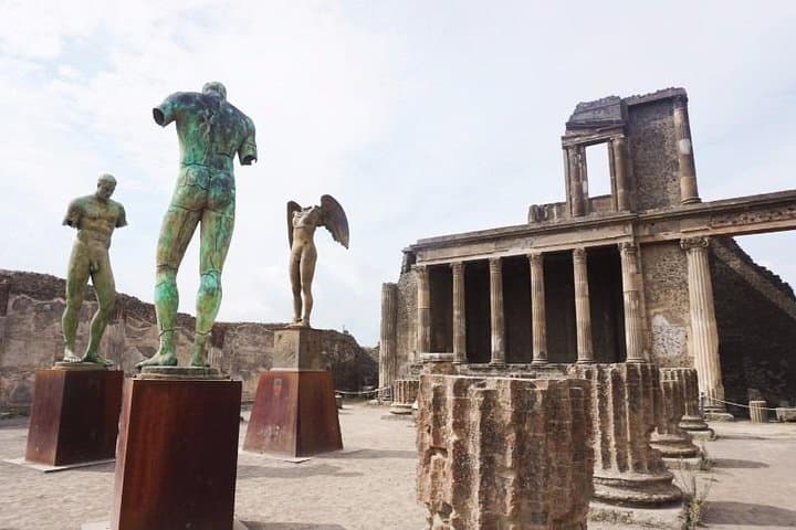 Skip-the-Line Pompeii Private Tour from Amalfi Coast — Guide, Transfer & Tickets