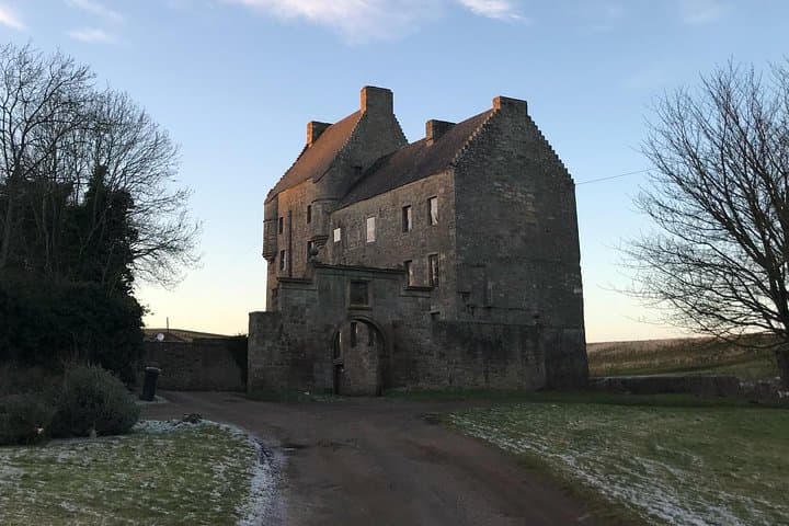 Outlander Filming Locations Private Tour from Edinburgh — Portuguese Guide (9‑Hour) photo 2