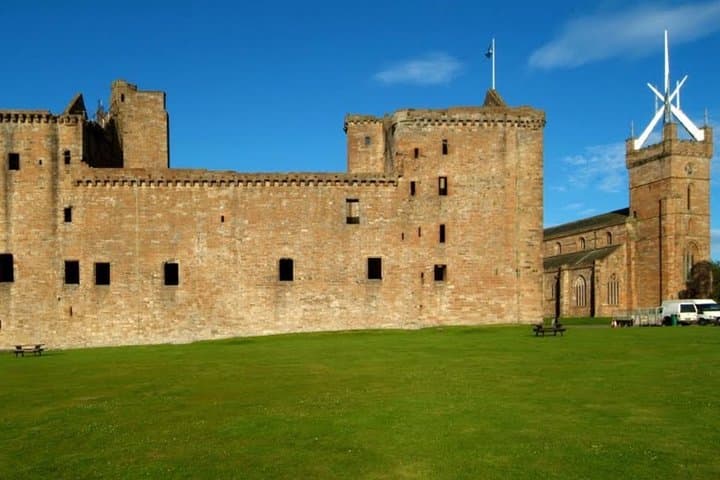 Outlander Filming Locations Private Tour from Edinburgh — Portuguese Guide (9‑Hour) photo 6