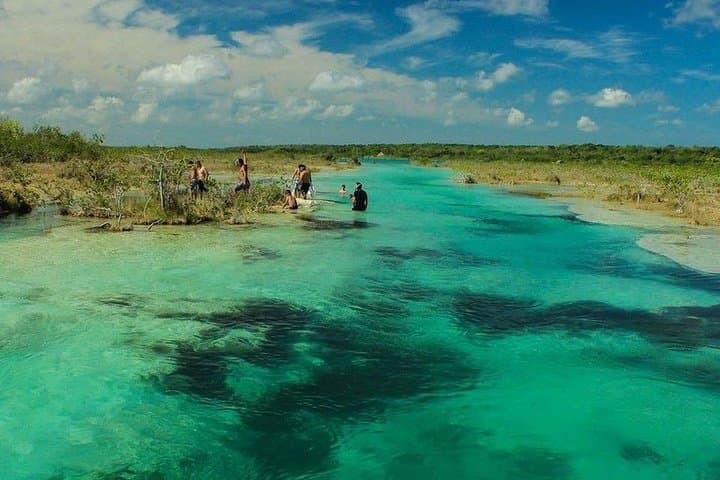 Bacalar Sailing: Seven Colors Lagoon Day Trip from Cancún photo 3