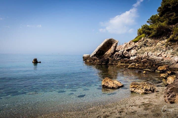 Exploring Costa del Sol’s Hidden Beaches: Hiking and Snorkeling Adventure