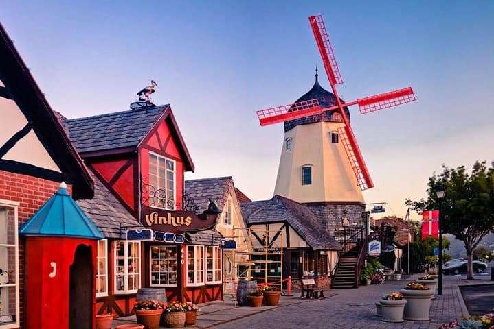 Santa Barbara Private Day Tour: Mission, Solvang, and the Pacific Edge