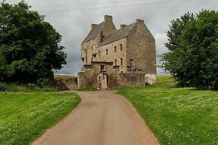 Outlander Filming Locations Private Tour in Edinburgh — Portuguese Guide photo 6